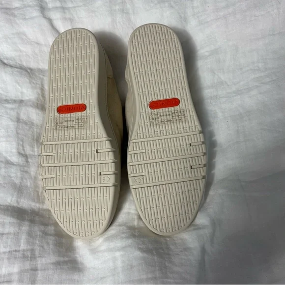 NWOT 🆕 Vionic Callie Women's Sneaker Gold Metallic Size 9 - Picture 6 of 9